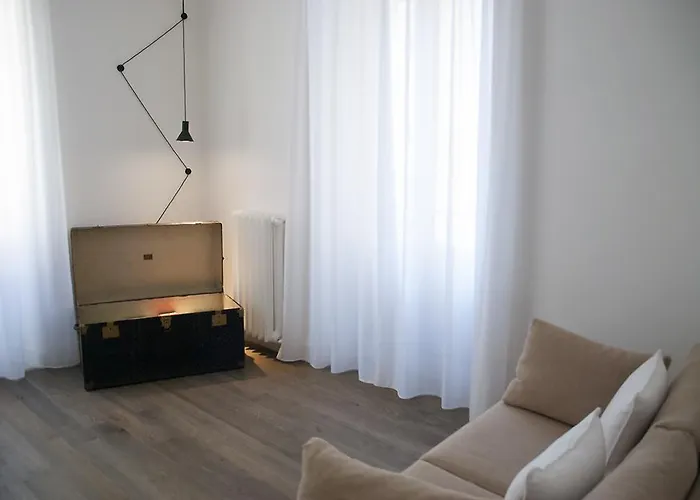 App Leoncino Design In Apartament Rzym