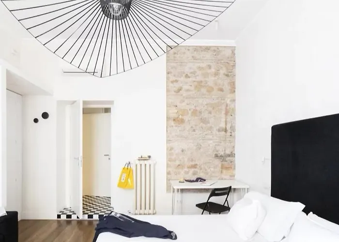 App Leoncino Design In Apartament *